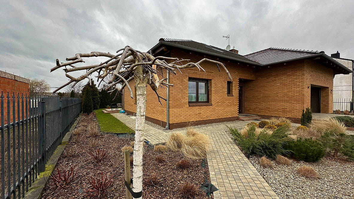 SPRZEDANE! Dom dwukondygnacyjny z poddaszem do adaptapcji, dla dużej rodziny 